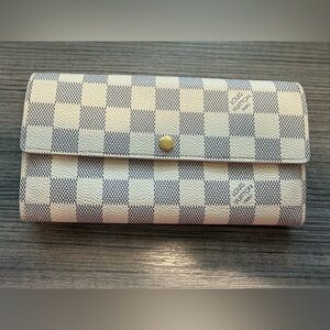 Louis Vuitton Damier Ebene Sarah Long Wallet – Authentic - White Gray Version